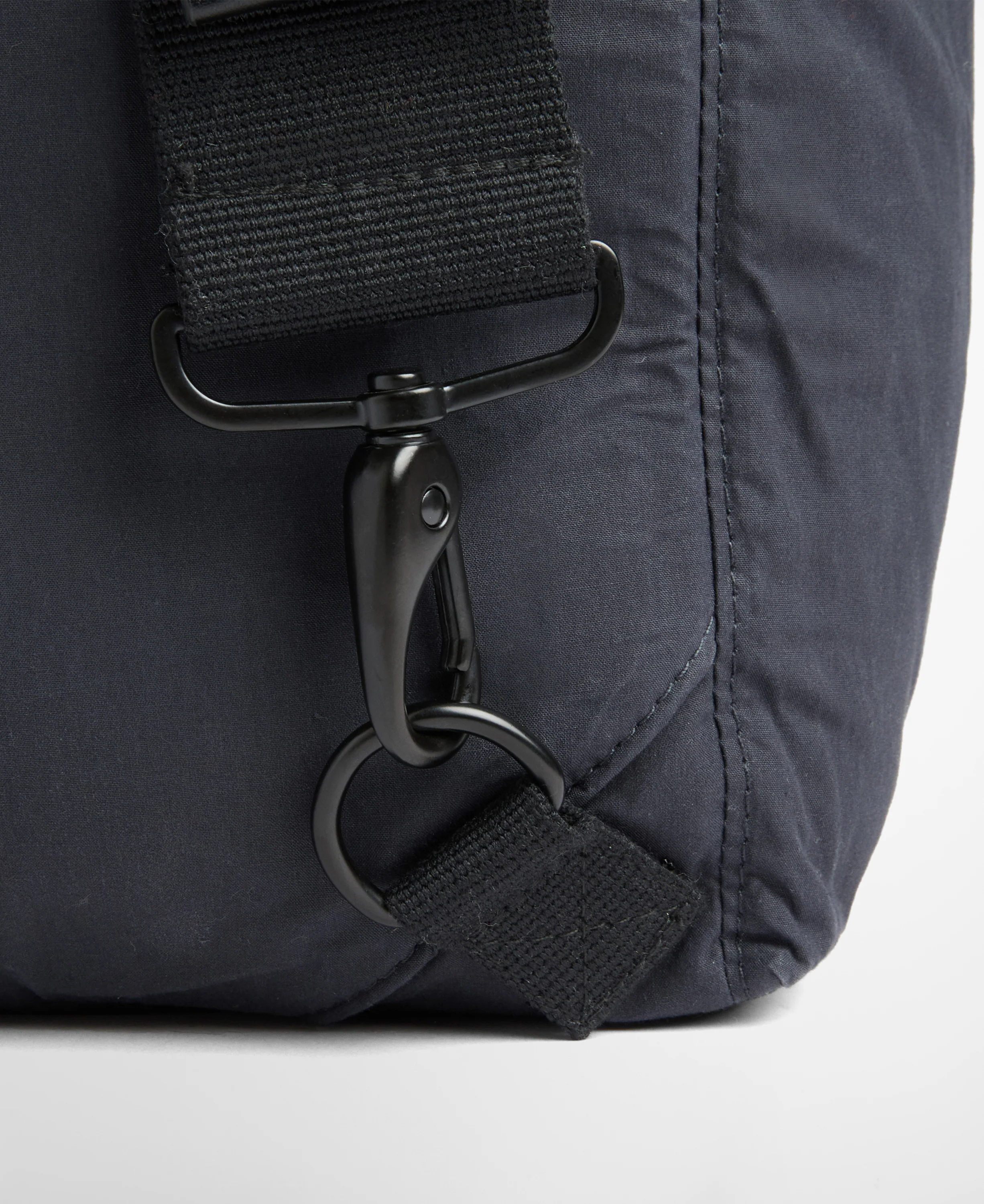 BARBOUR TRANSPORT 3 WAY TOTE/ BACKPACK - NAVY - Image 12