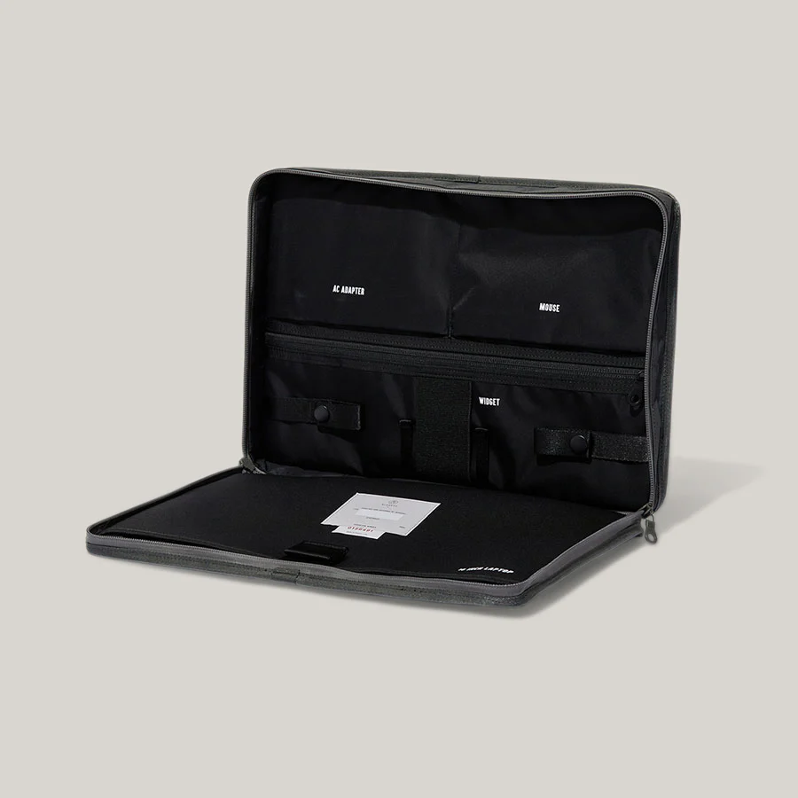 BLANKOF MACBOOK CASE 16 - OLIVE GREY - Image 7