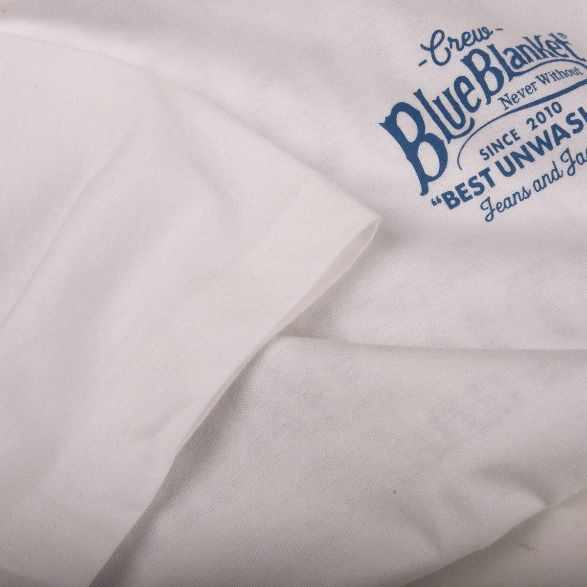 BLUE BLANKET JEANS TS9-IT78 TUBULAR LOGO T-SHIRT - WHITE - Image 6