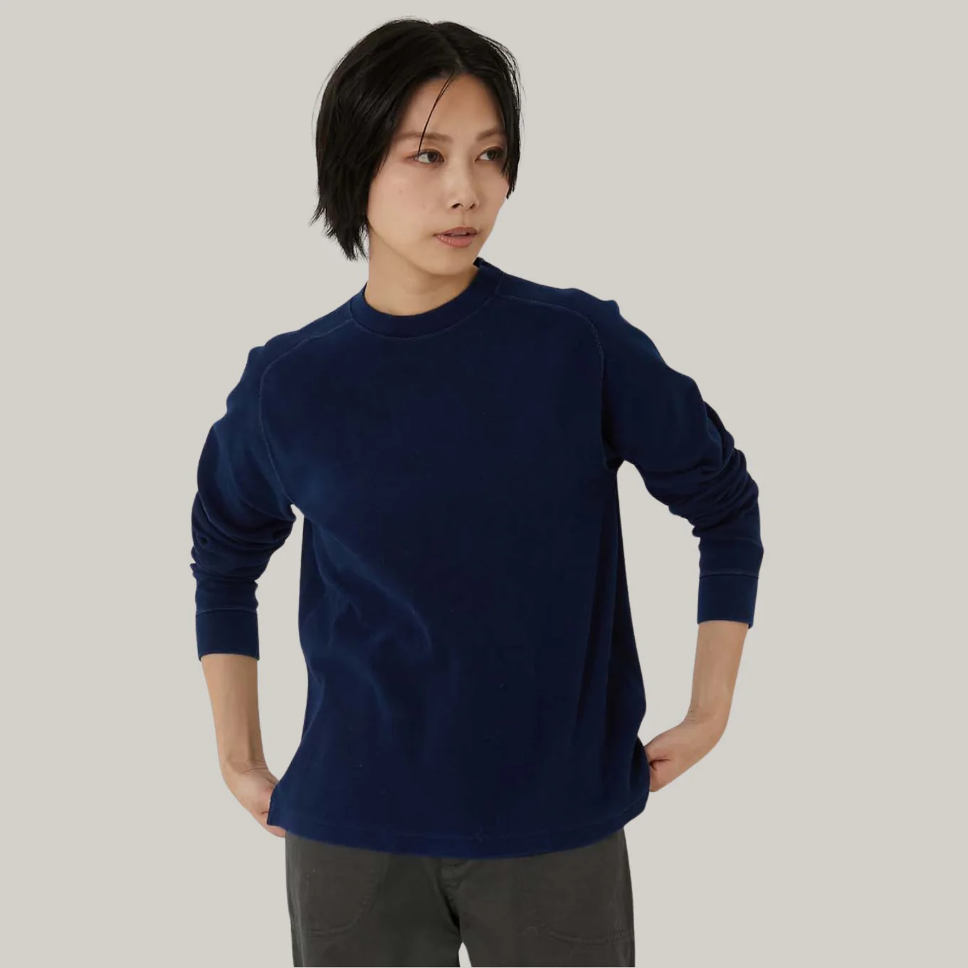 BLUE BLUE JAPAN MOD HAND DYED SLUB COTTON CREWNECK LS TEE - INDIGO - Image 3