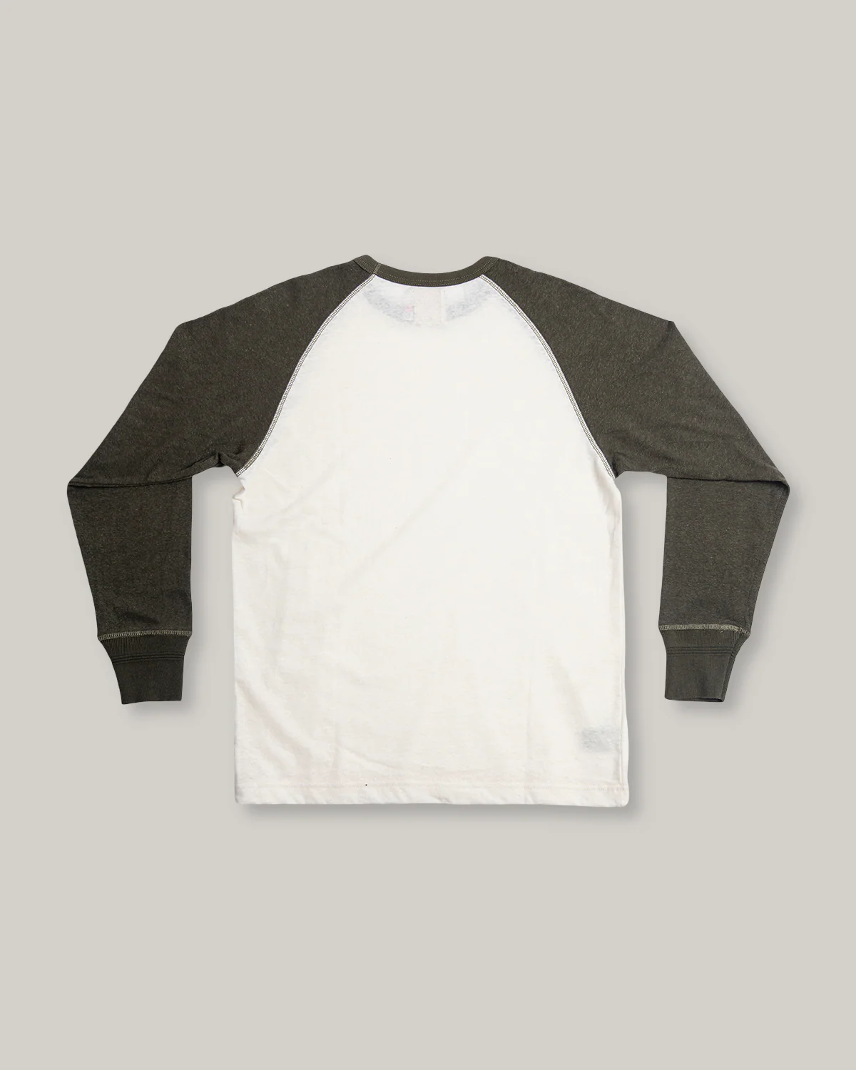 HEIMAT COTTON/ HEMP CONTRAST T-SHIRT - SEASHELL/ MILITARY GREEN - Image 5