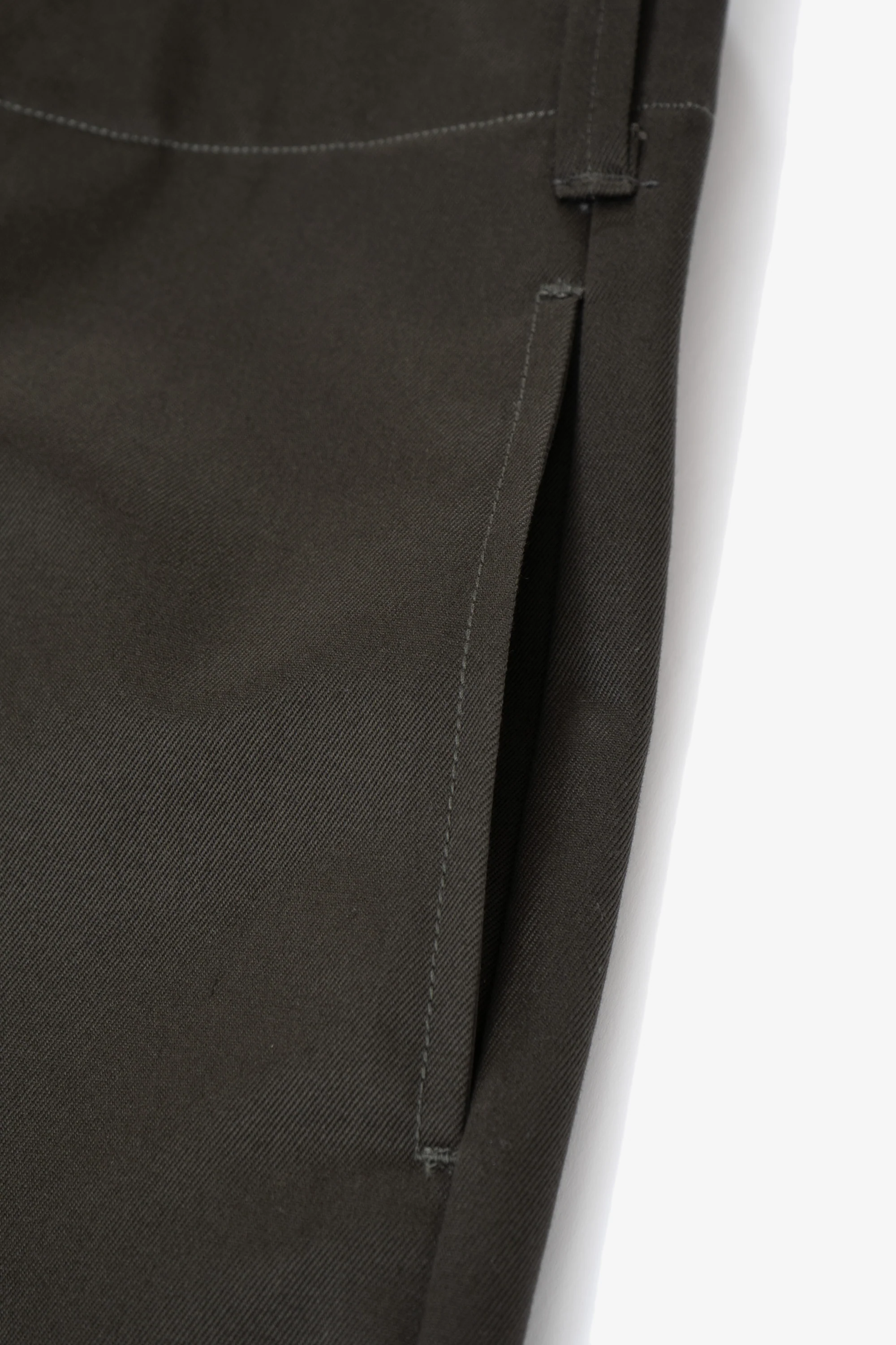 LADY WHITE CO. TWILL TROUSER - BLACK OLIVE - Image 4
