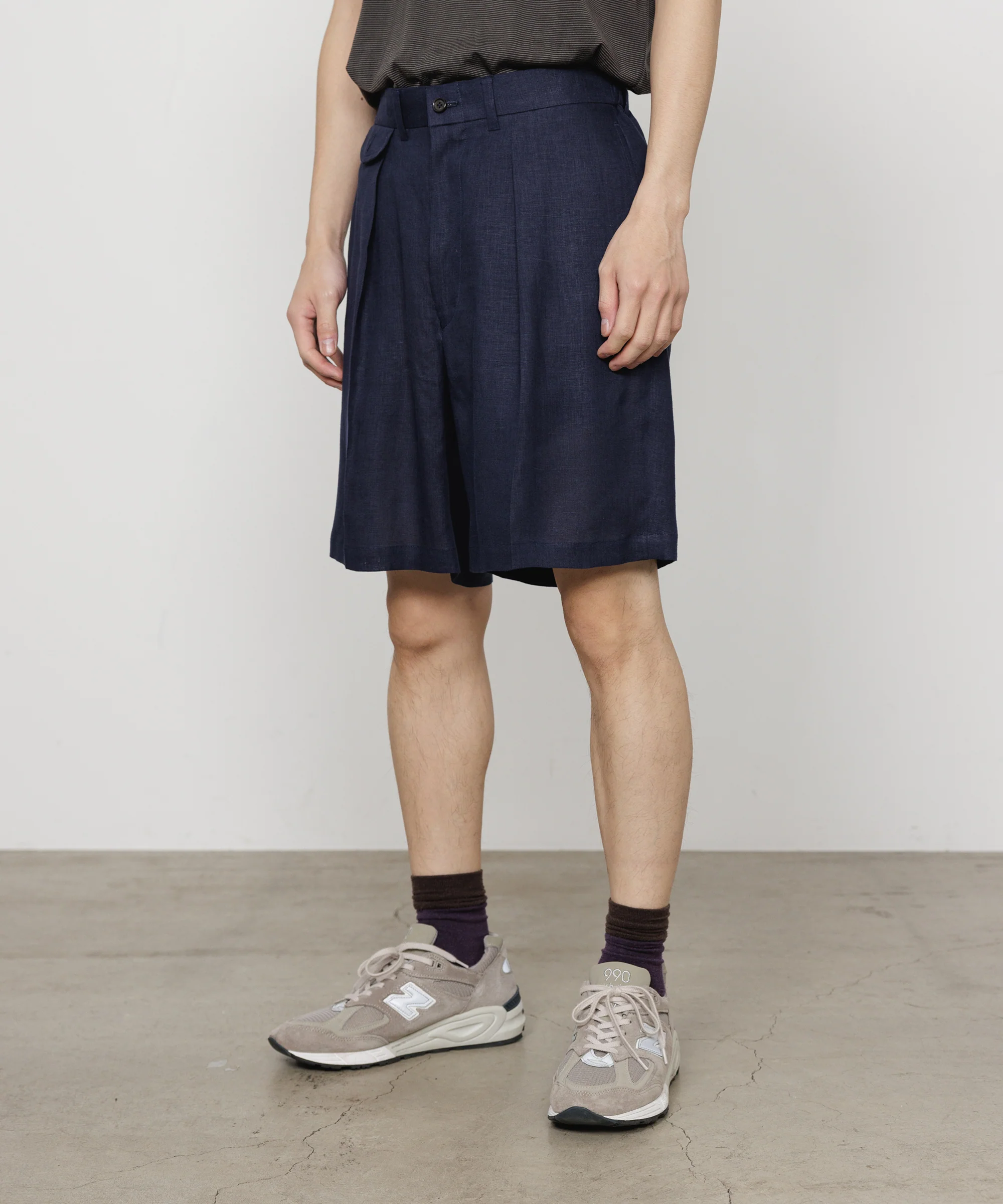 MARKAWARE CLASSIC FIT HEMP SHORTS - NAVY - Image 2