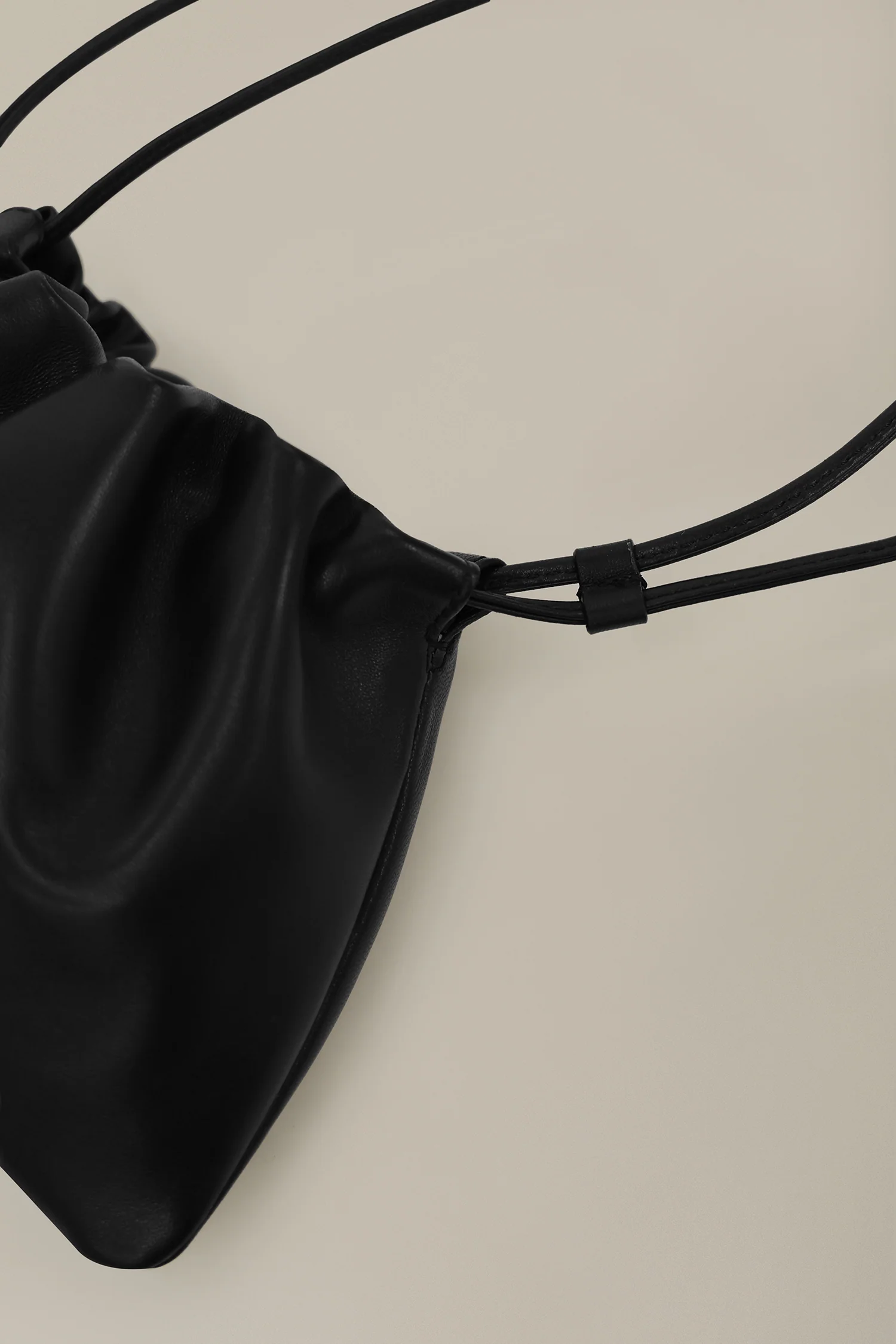 NOTHING WRITTEN NELLA STRAP MINI BAG - BLACK - Image 3