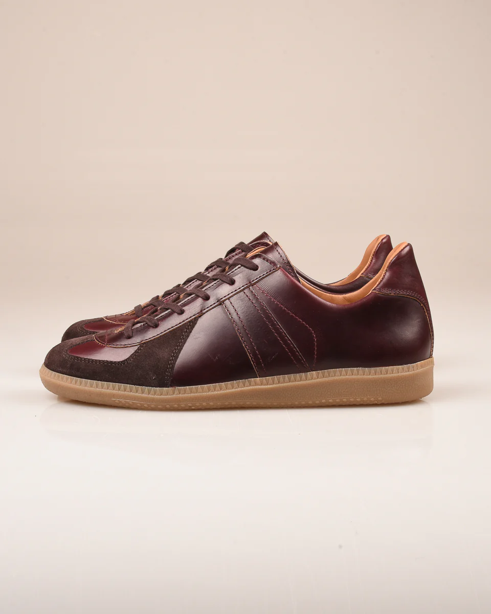 REPRODUCTION OF FOUND - GERMAN MILITARY TRAINER - BURGUNDY HORWEEN - Image 2