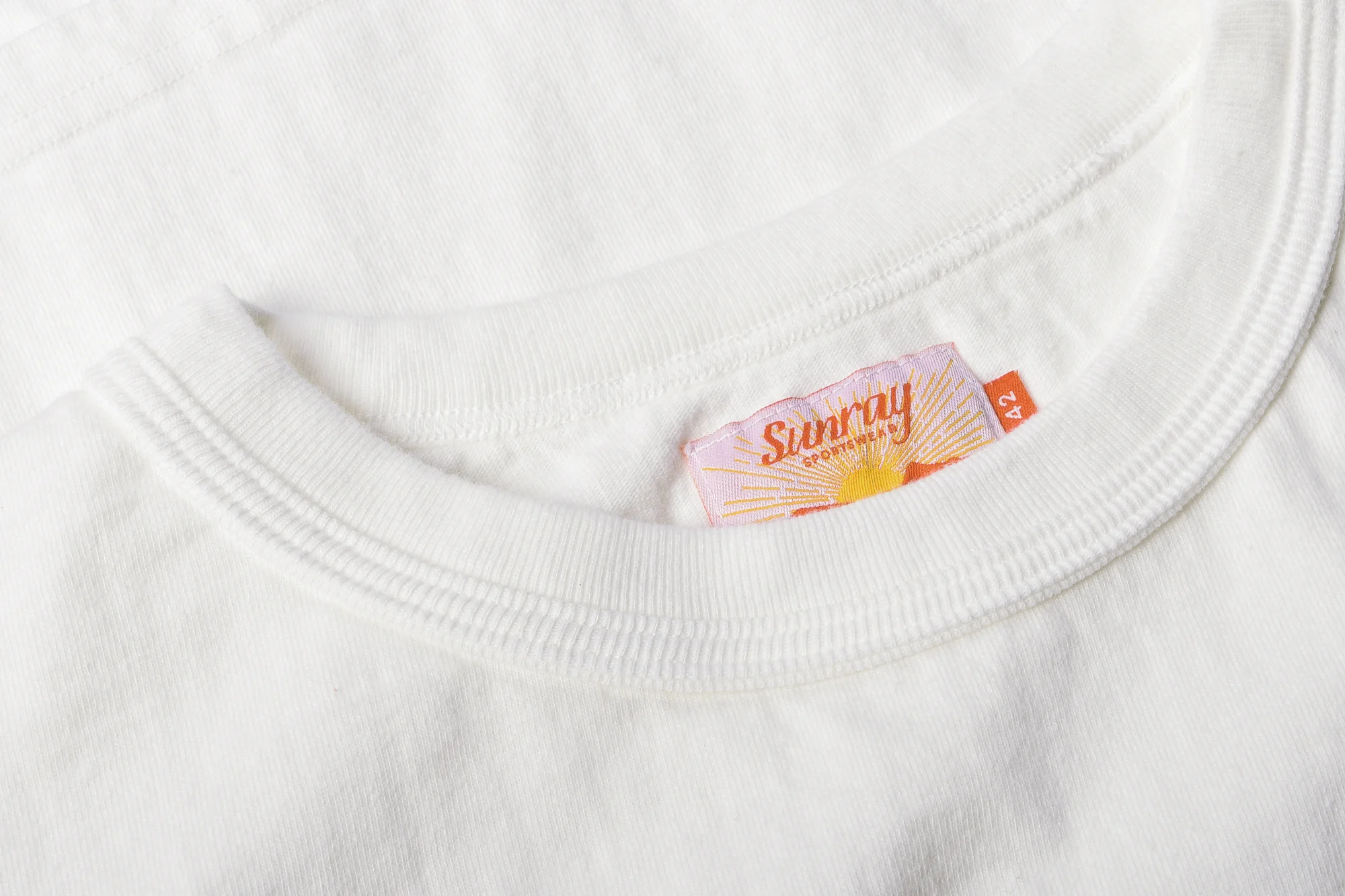 SUNRAY SPORTSWEAR MAKAHA SS T-SHIRT - OFF WHITE - Image 2