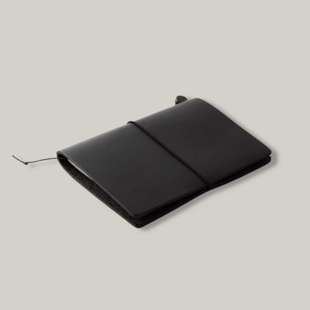 TRAVELER'S COMPANY NOTEBOOK PASSPORT BLACK - Image 3