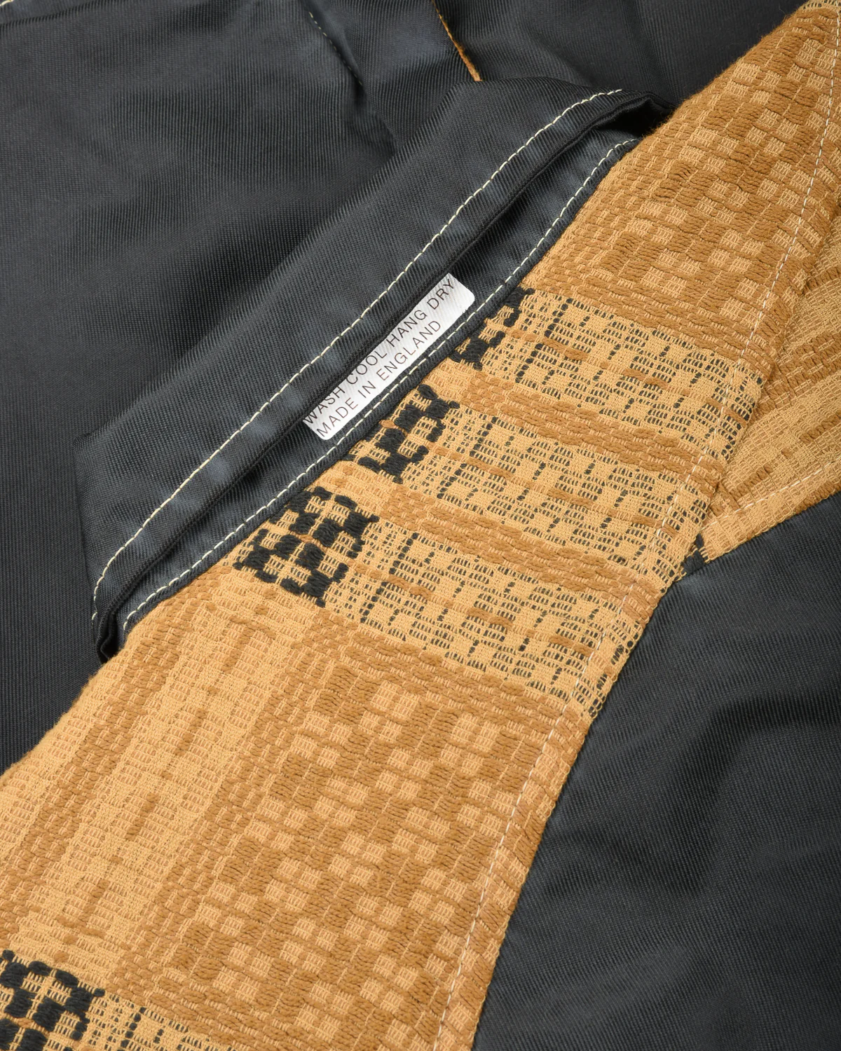 WORKING MALA REVERSIBLE JACKET - FLIGHT NYLON - YEAST - Image 6