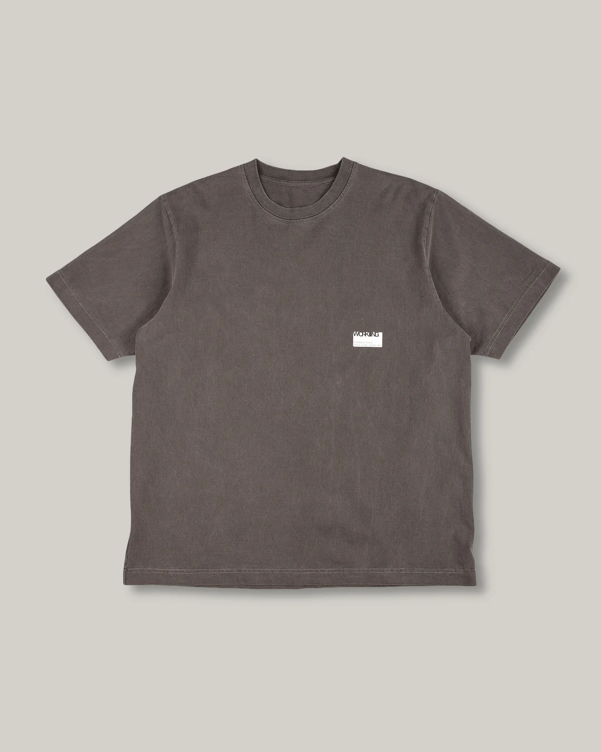 WORKING SHORT SLEEVE STICKER T - SHALE